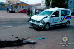 Момент ДТП з перевернутим інкасаторським авто у Полтаві потрапив на відео