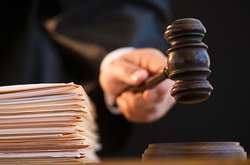 Селищного голову Глевахи судять за корупцію