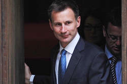 Глава МЗС Британії просить Берлін і Париж вплинути на Єврокомісію