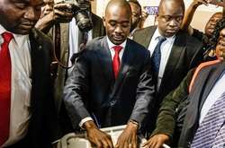 Лідер опозиції у Зімбабве заявив про «рішучу перемогу» на президентських виборах