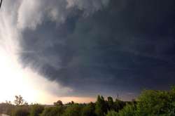 Українців попередили про грози та сильні дощі