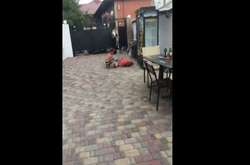  Вбивство сталося у дворі готелю, що належить родині Олешка 