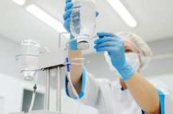 Масове отруєння шаурмою: у лікарнях Києва вже 50 людей