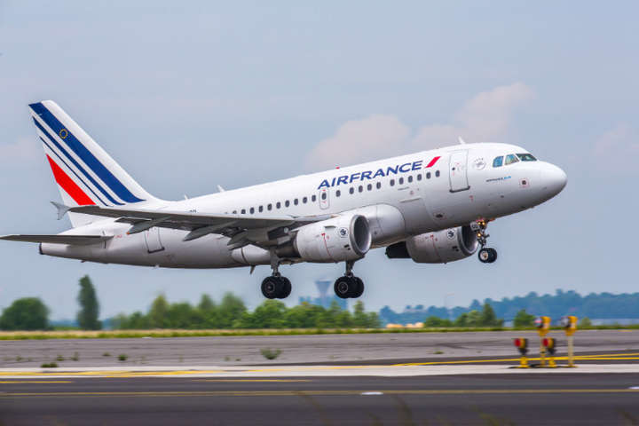 В Air France оцінили збитки від страйків робітників