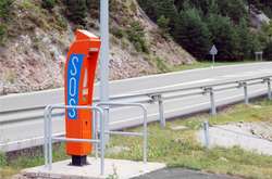 На українських дорогах хочуть встановити SOS-станції 