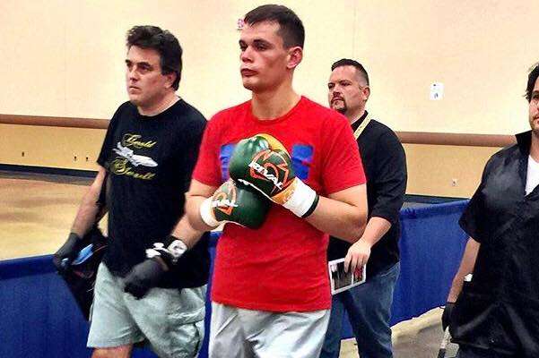 Двоє українських боксерів проведуть поєдинки 18 серпня у США