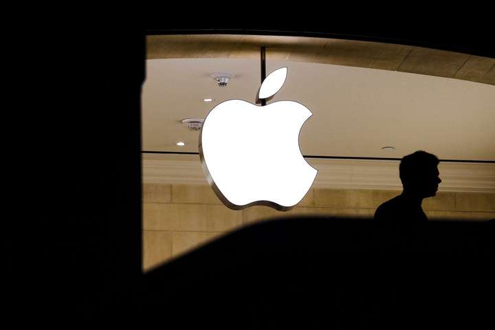 Вартість компанії Apple офіційно перевищила $1 трлн