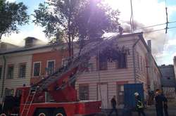 Масштабну пожежу у харківському вузі ліквідували лише зранку