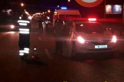 Розтрощені авто та уламки по всій дорозі: у Києві сталася масштабна ДТП