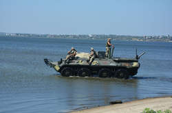 Як хоробрі українські десантники тренувалися форсувати водні перешкоди