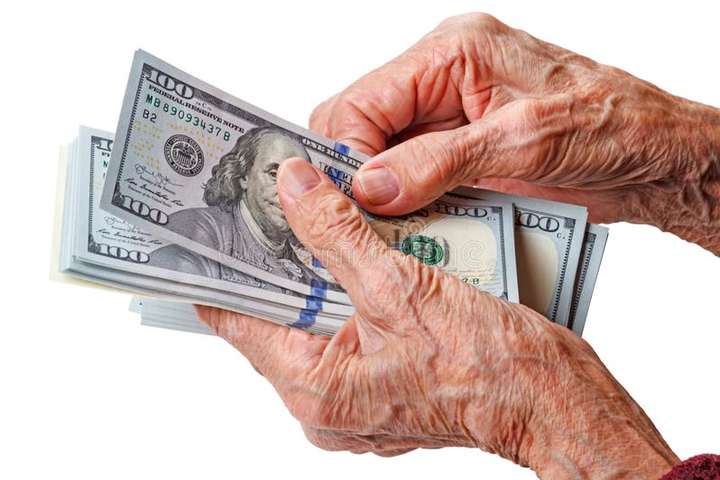 90-летняя харьковчанка отдала мошеннику $20 тысяч «на лечение внуку»