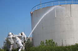 Рятувальники ліквідували «масштабну пожежу» в аеропорту «Київ» (фотогалерея)