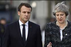 Макрон і Мей обговорили Brexit у неформальній обстановці