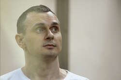 Американський письменник написав відкритого листа Олегу Сенцову