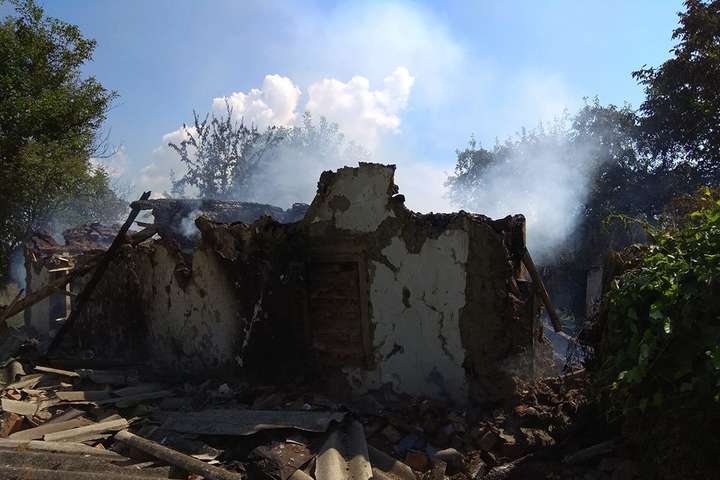 На Полтавщині вибух зруйнував будинок: є постраждалі