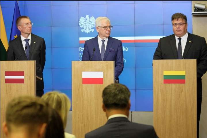 Україна і Грузія борються за безпеку Європи - глава МЗС Латвії