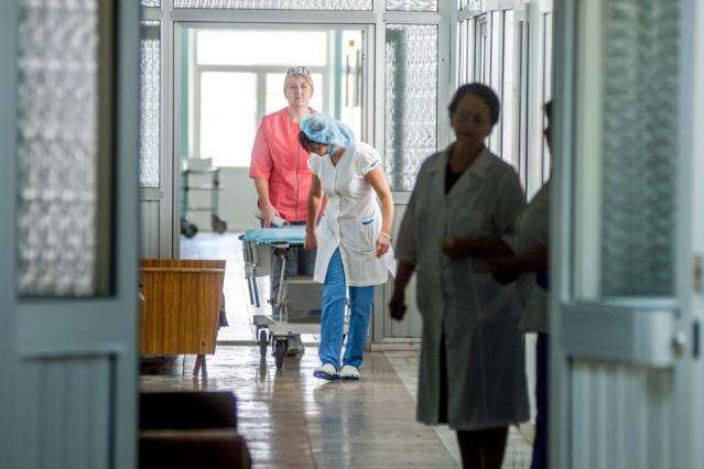 На Чернігівщині восьмеро людей госпіталізували з підозрою на сальмонельоз