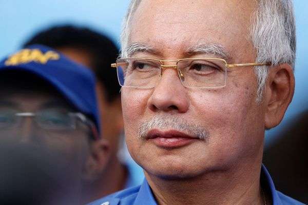 Колишнього прем’єр-міністра Малайзії допитали антикорупційні органи