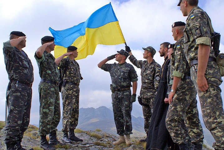 Полторак розповів про заміну радянського вітання військових на «Слава Україні!»