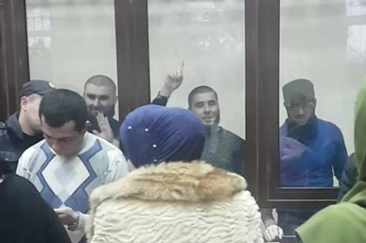 Окупанти в Криму продовжили арешт трьом фігурантам справи «Хізб-ут-Тахрір»