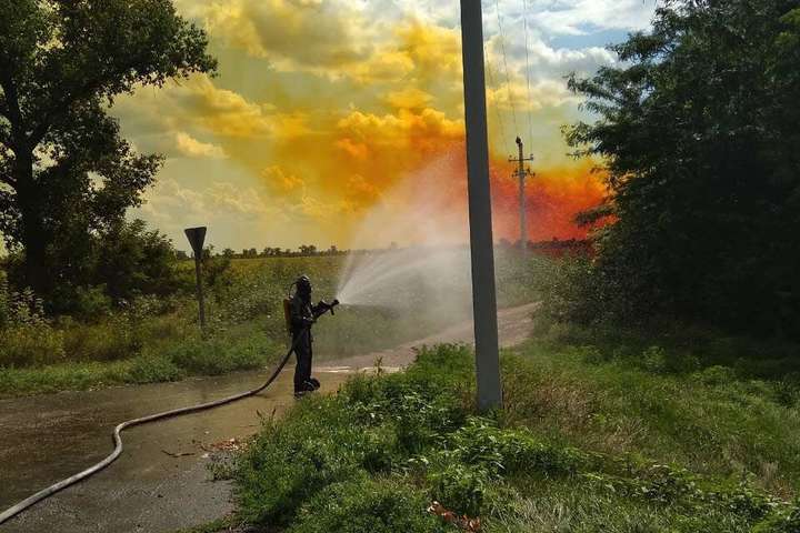 Поліція назвала причину витоку азотної кислоти на Дніпропетровщині