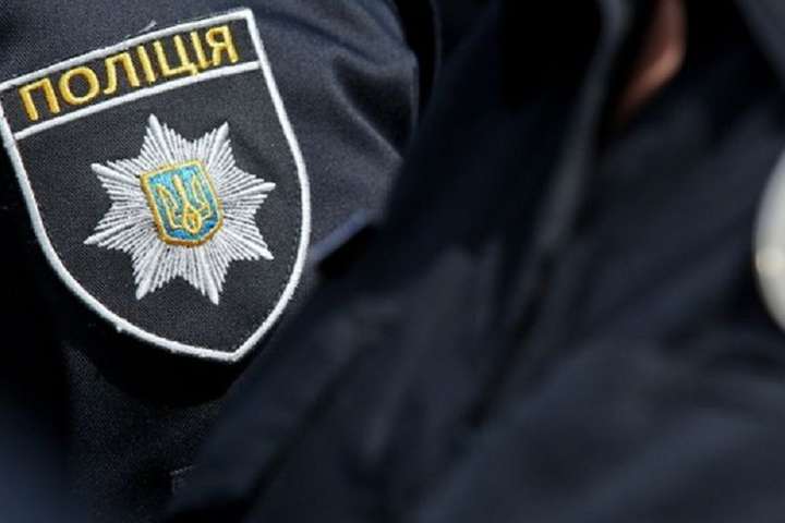Житель Одещини підозрюється у розбещенні власної 14-річної падчерки