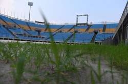 Разрушенные трибуны и сорняки. Как выглядят объекты, на которых в 2008 году прошла Олимпиада