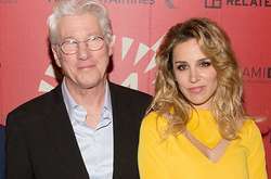  Ричард Гир с супругой 