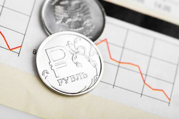Російський рубль впав до мінімуму за два роки 