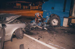 П’яна ДТП на Оболоні: Mercedes протаранив фуру