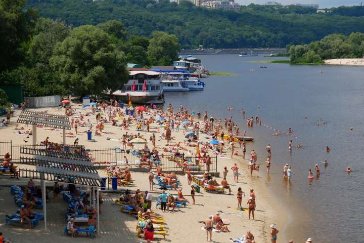 Чи законні платні пляжі у Києві? Роз’яснює КП «Плесо»