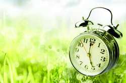 Естонія з Фінляндією виступили проти переходу на літній час в ЄС