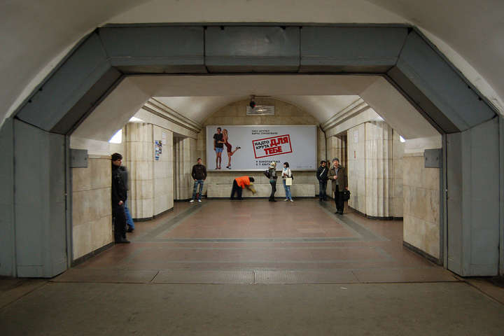 У вечірню годину пік поїзди київської підземки ходять із великими затримками