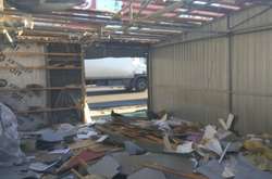 Дочекались ремонту? На Шулявці біля мосту зносять МАФи