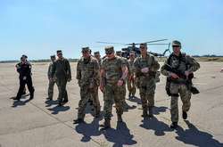 Олександр Турчинов провів  нараду на Донбасі  