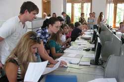 Діти загиблих захисників України мають бути переведені з контракту на бюджет - Міносвіти