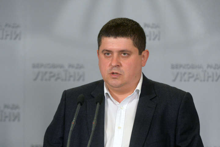 Конфлікт у Чернівцях. «Народний фронт» заявляє, що не домовлятиметься з Фірташем та «перефарбованими регіоналами»