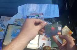 Хабар на банківську картку: Екологічний інспектор на Київщині вимагав 12 тисяч гривень
