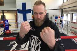 Хеленіус переміг білоруса Биховцева, Тревор Браян став чемпіоном WBA у суперважкій вазі