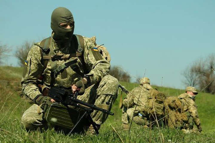 Загострення на Донбасі: 57 ворожих обстрілів, двох військових поранено