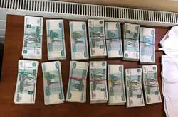 На кордоні з Росією затримали українців, які несли під одягом 3 млн рублів