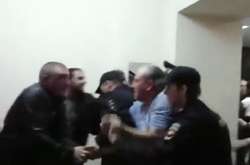 В Росії їх вважають злочинцями, а від нас вимагають дати їм особливий статус