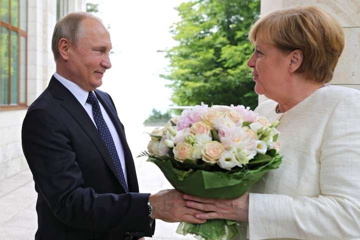 Путин собирается в Германию на встречу с Меркель