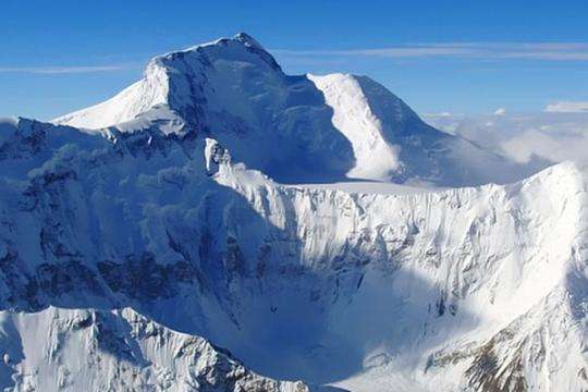 У Таджикистані розбився вертоліт з російськими альпіністами на борту 