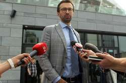 Нардеп Сергій Лещенко розповів, як позови Медведчука проти нього потрапляє до «потрібного» судді