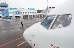 Девальвація рубля збільшила в РФ попит на авіаквитки за кордон