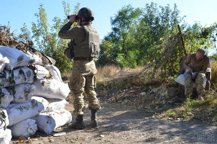 Оккупанты в течение дня 19 раз обстреляли украинские позиции