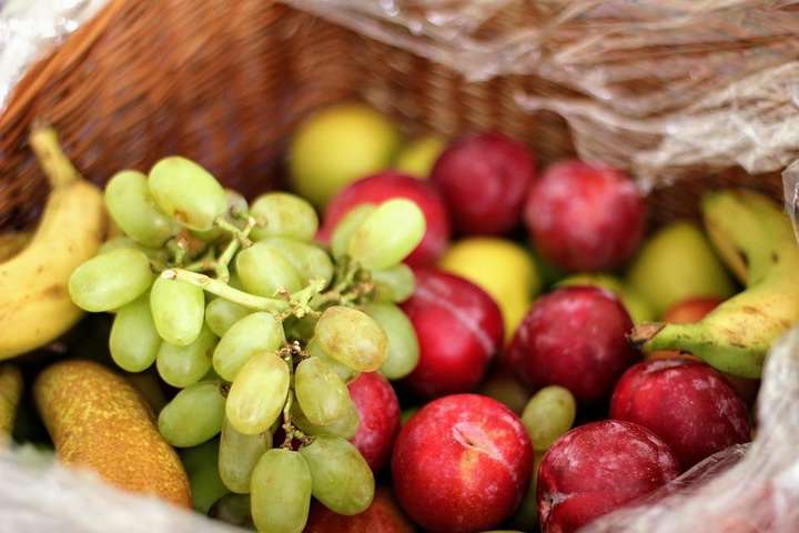 Коли і скільки їсти: Супрун пояснила, як правильно вживати фрукти