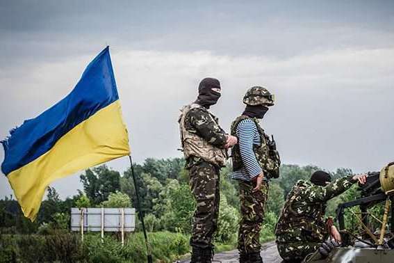 Загострення на Донбасі: один військовий загинув, троє поранені