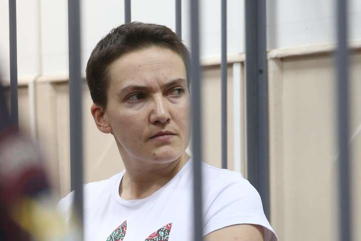 Помощница Савченко показала, чем нардеп занимается в тюрьме